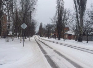 Власти Таганрога забыли, что в снегопад город чистят (Фото) Власти Таганрога забыли, что в снегопад город чистят (Фото)