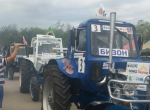 Гонки под Таганрогом на «Бизоне» начались Гонки под Таганрогом на «Бизоне» начались