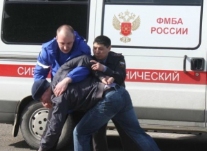 За угрозы врачам скорой помощи пистолетом дебошир получил наказание За угрозы врачам скорой помощи пистолетом дебошир получил наказание