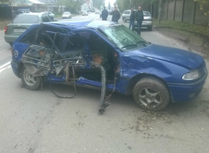Серьезные травмы получила молодая пассажирка такси «Везет» в ДТП с внедорожником в Таганроге Серьезные травмы получила молодая пассажирка такси «Везет» в ДТП с внедорожником в Таганроге