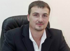 Депутат Артем Екушевский подозревает, раз начали кое-где косить амброзию, значит, едет губернатор Депутат Артем Екушевский подозревает, раз начали кое-где косить амброзию, значит, едет губернатор