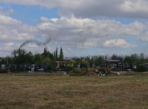 Таганрожец пожаловался на неприятный запах и смог от очередного завода Таганрожец пожаловался на неприятный запах и смог от очередного завода