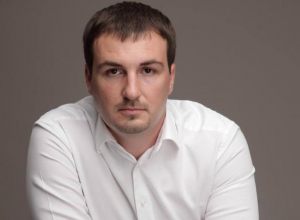 Депутат потребовал от сити-менеджера рассмотреть соответствие занимаемой должности его зама Ирины Голубевой Депутат потребовал от сити-менеджера рассмотреть соответствие занимаемой должности его зама Ирины Голубевой