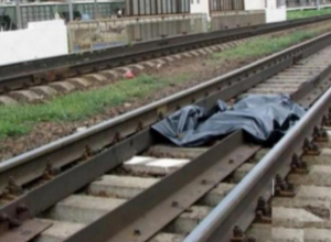 Пенсионера насмерть сбил поезд в Таганроге Пенсионера насмерть сбил поезд в Таганроге