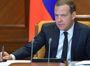 Под шумок ЧМ-2018 правительство России повышает пенсионный возраст своим гражданам Под шумок ЧМ-2018 правительство России повышает пенсионный возраст своим гражданам
