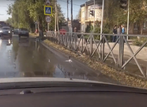 Сразу в двух районах Таганрога случился потоп Сразу в двух районах Таганрога случился потоп