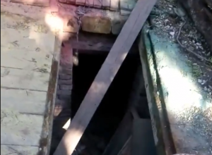 В Таганроге после сноса гаражей остались жуткие катакомбы В Таганроге после сноса гаражей остались жуткие катакомбы