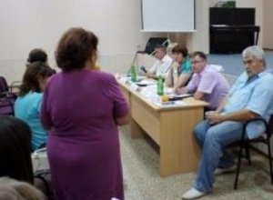 Жители Русского поля пообщались с представителями администрации Жители Русского поля пообщались с представителями администрации