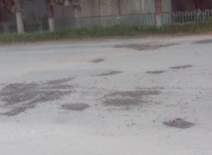 Нано-ремонт дорожного полотна в Таганроге вызвал большие сомнения у автолюбителей Нано-ремонт дорожного полотна в Таганроге вызвал большие сомнения у автолюбителей