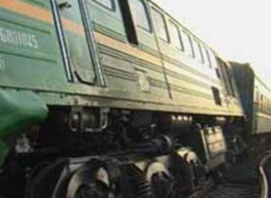 Поезд столкнулся с маневренным локомотивом в Таганроге Поезд столкнулся с маневренным локомотивом в Таганроге