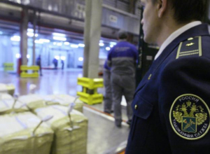 В Таганроге задержали партию нелегальной табачной и алкогольной продукции из Украины В Таганроге задержали партию нелегальной табачной и алкогольной продукции из Украины
