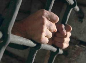 Трое молодых людей три дня насильно удерживали женщину в Неклиновском районе Трое молодых людей три дня насильно удерживали женщину в Неклиновском районе