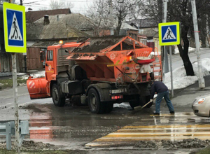 Тема разбитых и залитых грязью дорог волнует таганрожцев Тема разбитых и залитых грязью дорог волнует таганрожцев