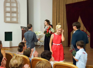 «Голос, проникающий в кровь..» - концерт оперной певицы Марии Леденевой прошел в Таганроге «Голос, проникающий в кровь..» - концерт оперной певицы Марии Леденевой прошел в Таганроге