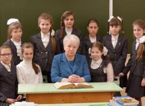 Светлана Мокляк — учительница первая моя Светлана Мокляк — учительница первая моя