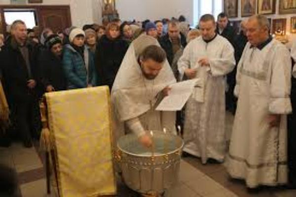 Богослужения пройдут в семи храмах Таганрога на Крещение Богослужения пройдут в семи храмах Таганрога на Крещение
