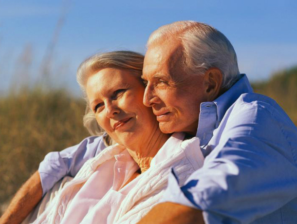 91-летний таганрожец женился на женщине намного младше него 91-летний таганрожец женился на женщине намного младше него