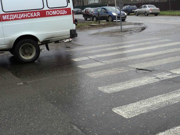 В Таганроге водитель иномарки сбил мужчину на плохо освещенной дороге В Таганроге водитель иномарки сбил мужчину на плохо освещенной дороге