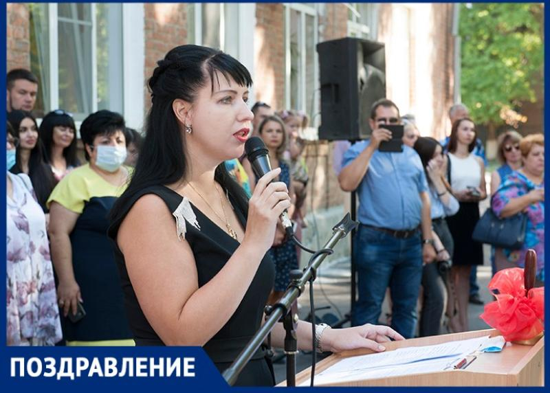 Директор школы Таганрога победила во Всероссийском конкурсе, обойдя 510 участников Директор школы Таганрога победила во Всероссийском конкурсе, обойдя 510 участников