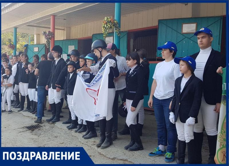 Поздравляем таганрожцев с отличными результатами на Чемпионате по паралимпийскому и специальному конному спорту Поздравляем таганрожцев с отличными результатами на Чемпионате по паралимпийскому и специальному конному спорту