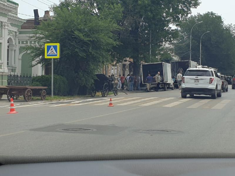 Одну часть на месяц закрыли, другую для съемок оцепили – что происходит на центральной улице Таганрога Одну часть на месяц закрыли, другую для съемок оцепили – что происходит на центральной улице Таганрога