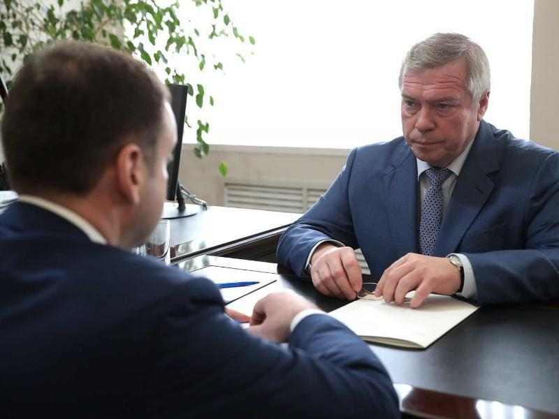 На снос двух аварийных домов в Таганроге выделят 2,3 млн рублей На снос двух аварийных домов в Таганроге выделят 2,3 млн рублей