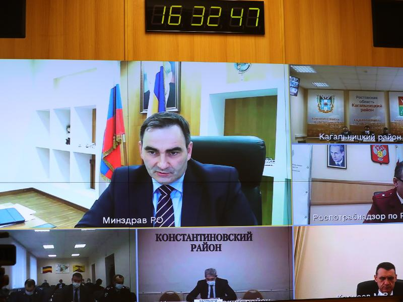 Губернатор Ростовской области Голубев отчитал министра здравоохранения Кобзева за срыв вакцинации Губернатор Ростовской области Голубев отчитал министра здравоохранения Кобзева за срыв вакцинации
