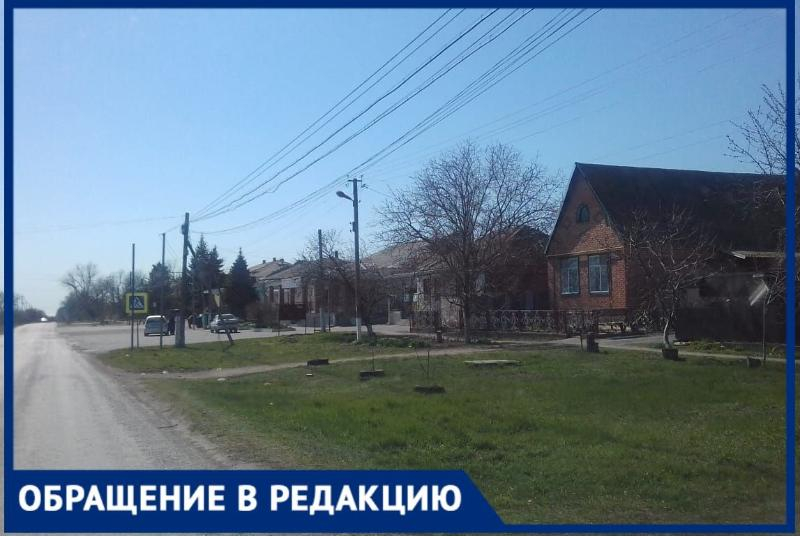 Жители села под Таганрогом боятся остаться без воды в режиме полной самоизоляции Жители села под Таганрогом боятся остаться без воды в режиме полной самоизоляции