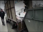 Строители Таганрога нагло выбрасывают  мусор в «лодочки» горожан, не обращаясь за услугой в «Экотранс»