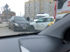 Автомобиль «Яндекс.Такси» и Merсedes не поделили дорогу в Таганроге