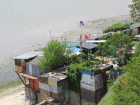 Живущие в непригодных условиях на побережье таганрожцы, могут обратится в ЖКХ города