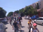 Тридцатиградусная жара не помешала велопараду в Таганроге
