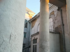 В Таганроге разбитый ДК стоит в ожидании новых военных съемок