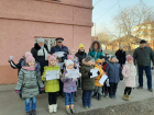 "Пусть дорога будет доброй": детский сад «Здоровый ребёнок» вместе с инспекторами ГИБДД Таганрога провели акцию