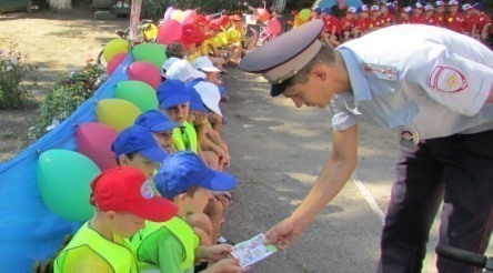 Полицейские Ростовской области провели акцию для юных велосипедистов