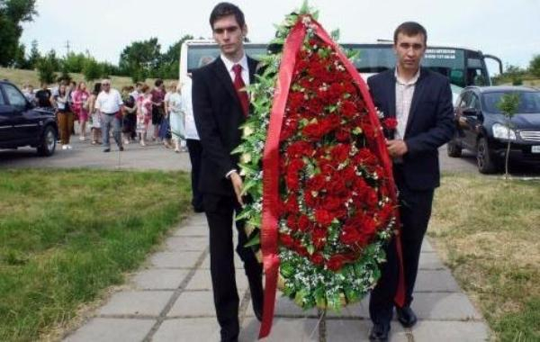 Жители Таганрога отдали дань памяти павшим войнам