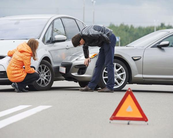 Автовладельцы Таганрога: в 2017 году аварий станет меньше