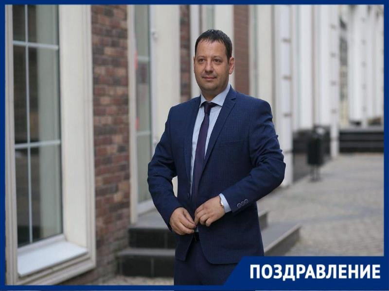 Директор Мир Фото
