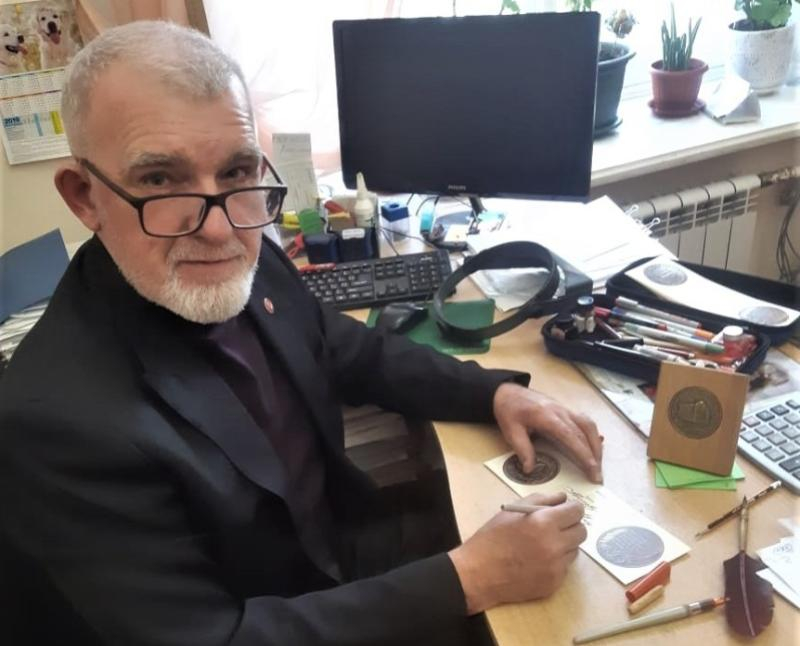 Донской мастер создал памятную медаль к 450-летию российского казачества