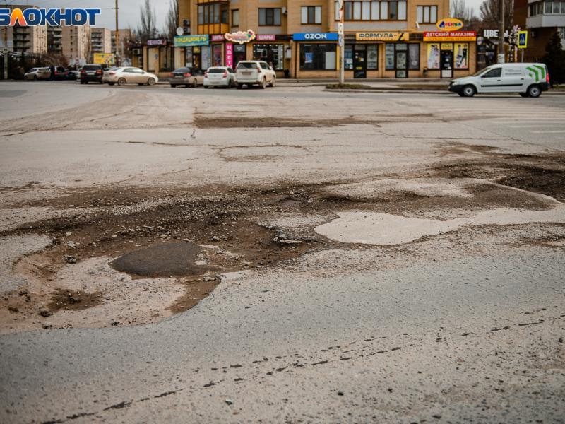 В Минтрансе выявили, что в Таганроге занижали объемы необходимого ремонта дорог